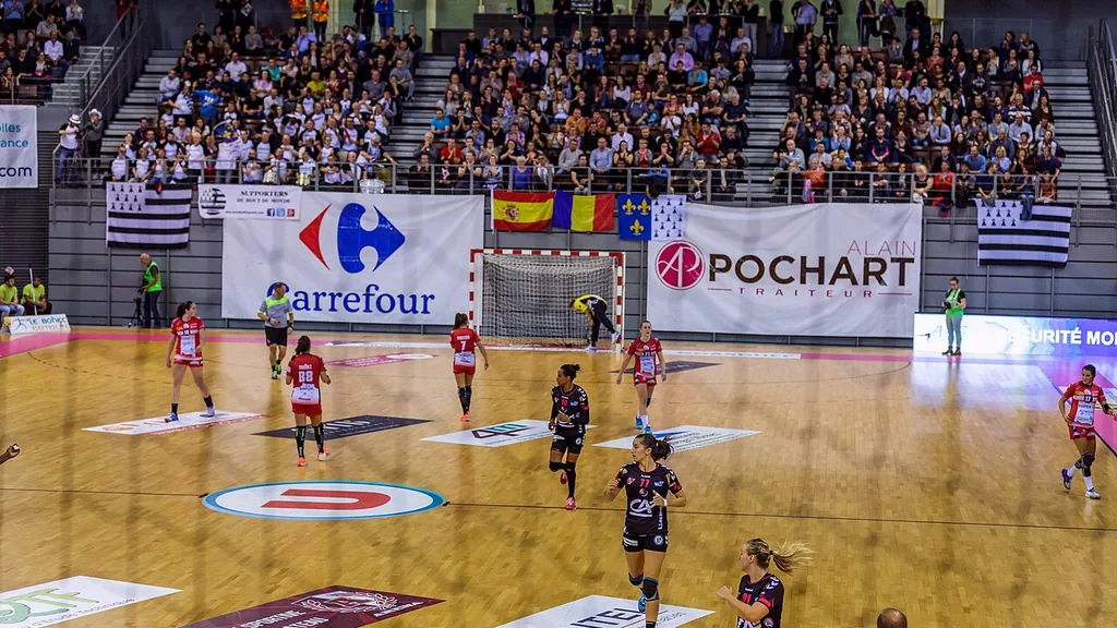 Rødovre HK gewinnt 29:25 beim Aufsteiger DHG zum Saisonauftakt