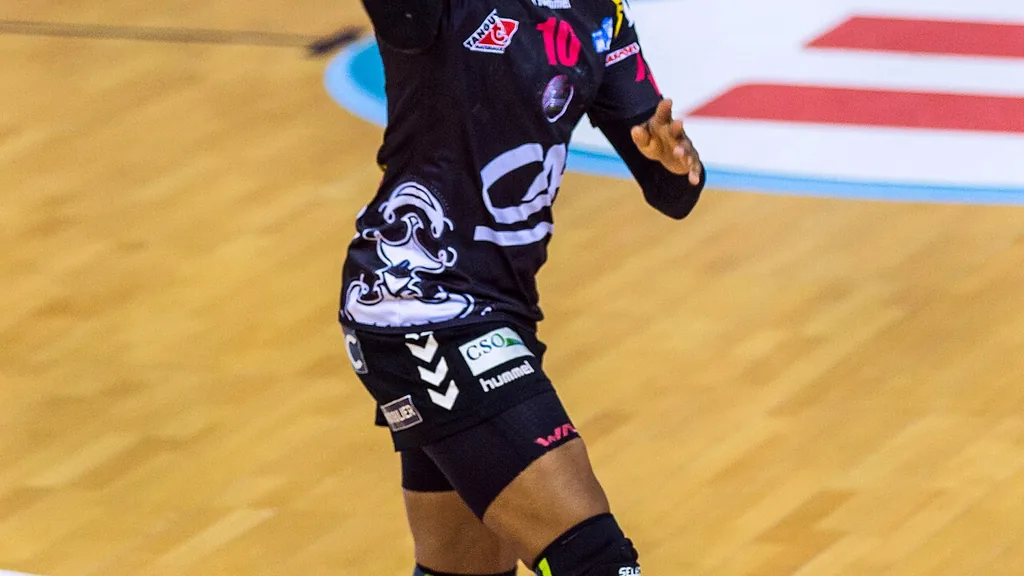 Hamburg besiegt HSG Wetzlar in einem packenden 33-32-Krimi